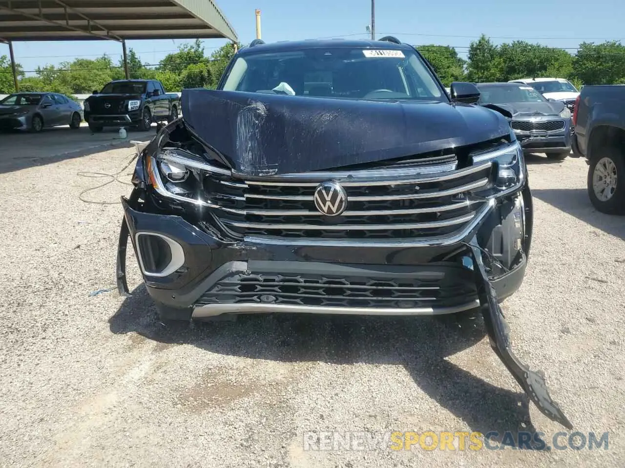 5 Photograph of a damaged car 1V2HR2CA1RC565781 VOLKSWAGEN ATLAS 2024