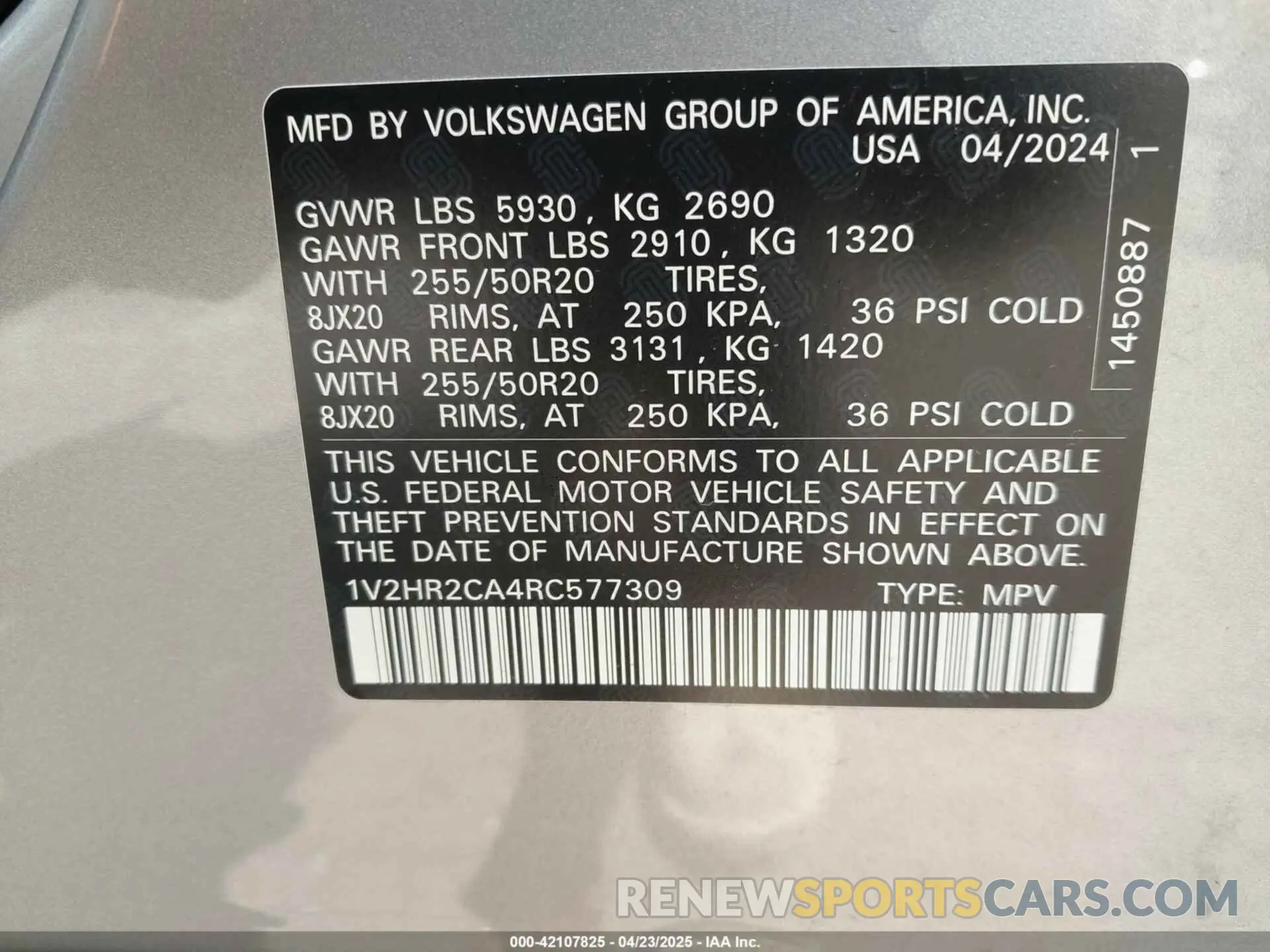 9 Photograph of a damaged car 1V2HR2CA4RC577309 VOLKSWAGEN ATLAS 2024