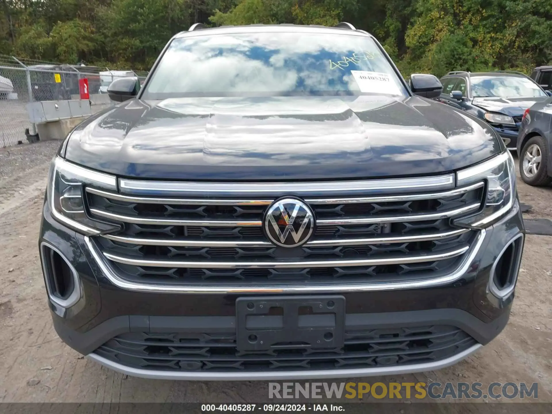 12 Photograph of a damaged car 1V2HR2CA4RC604783 VOLKSWAGEN ATLAS 2024