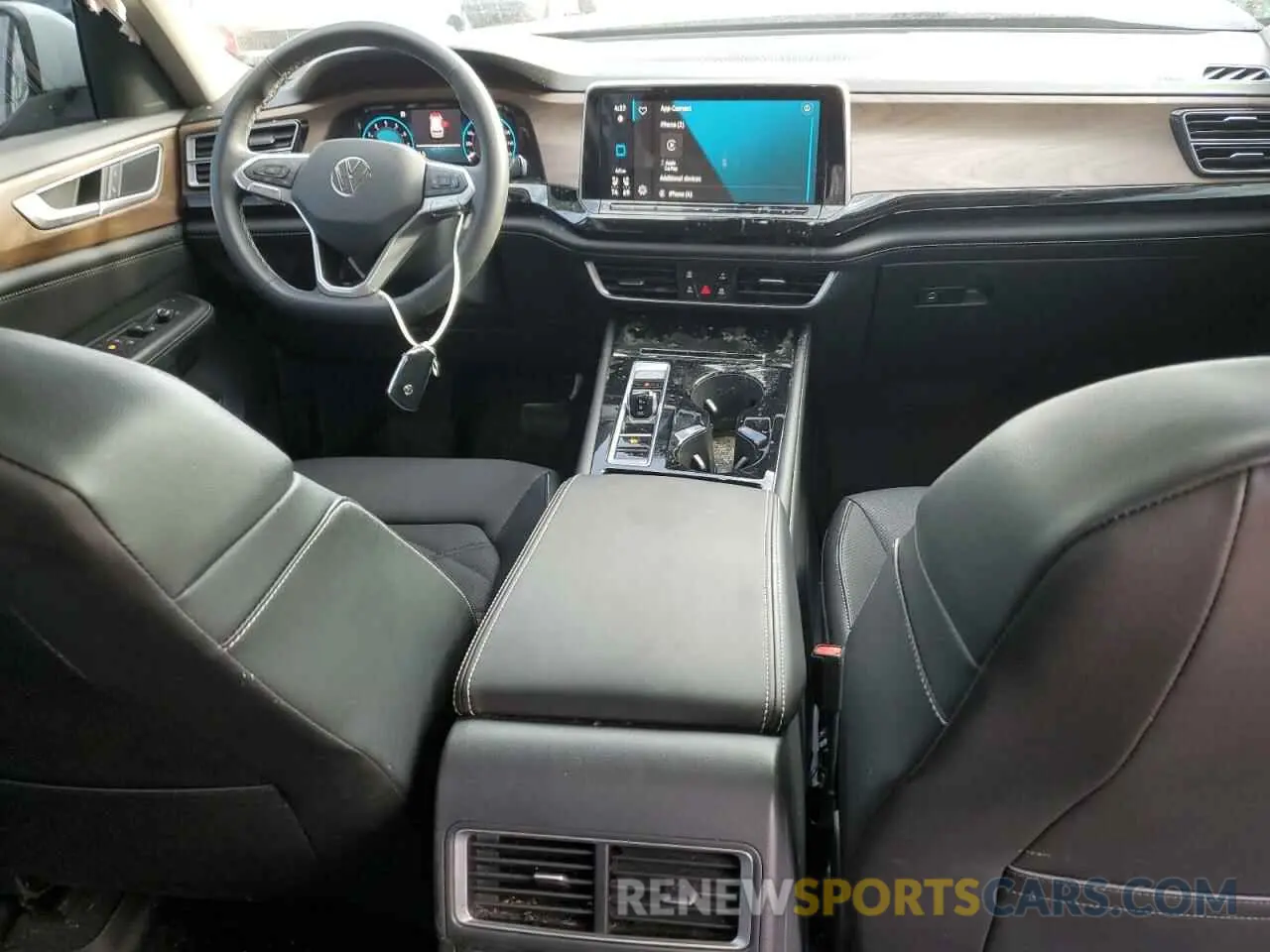 8 Photograph of a damaged car 1V2HR2CA9RC541812 VOLKSWAGEN ATLAS 2024