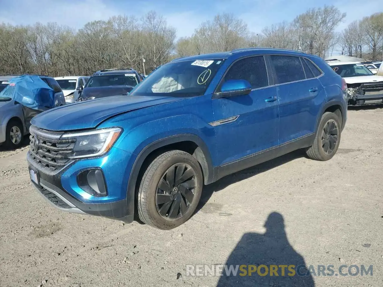 1 Photograph of a damaged car 1V2JE2CA2RC210518 VOLKSWAGEN ATLAS 2024