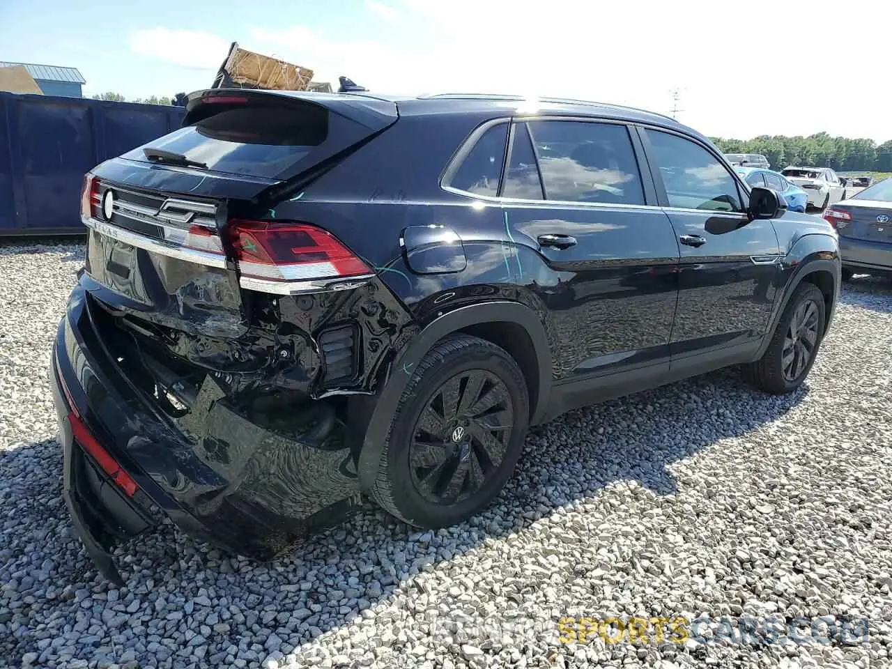3 Photograph of a damaged car 1V2JE2CA3RC213573 VOLKSWAGEN ATLAS 2024