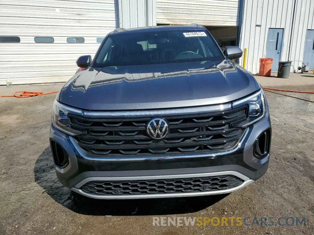 5 Photograph of a damaged car 1V2JE2CA8RC211625 VOLKSWAGEN ATLAS 2024