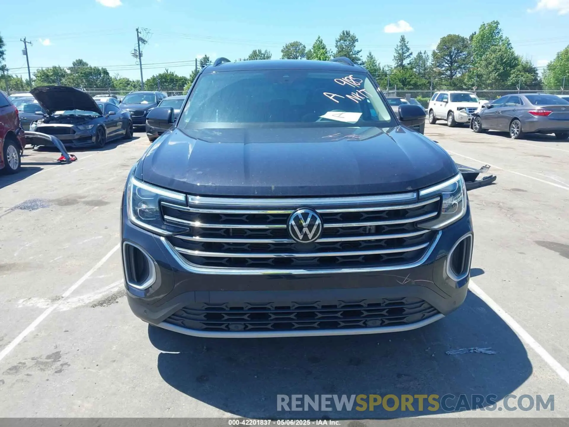 13 Photograph of a damaged car 1V2JR2CA1RC529185 VOLKSWAGEN ATLAS 2024