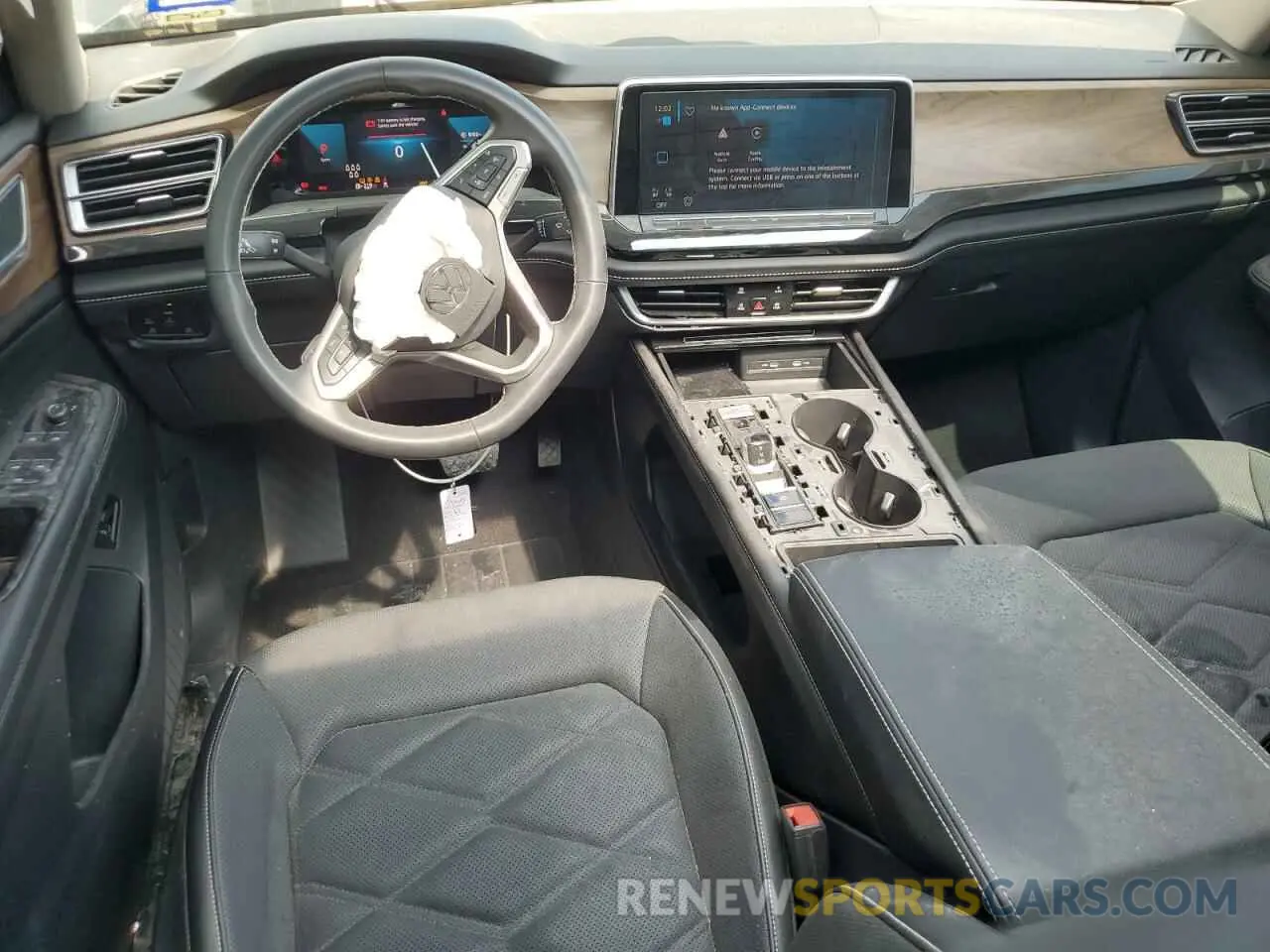 8 Photograph of a damaged car 1V2JR2CA1RC579584 VOLKSWAGEN ATLAS 2024