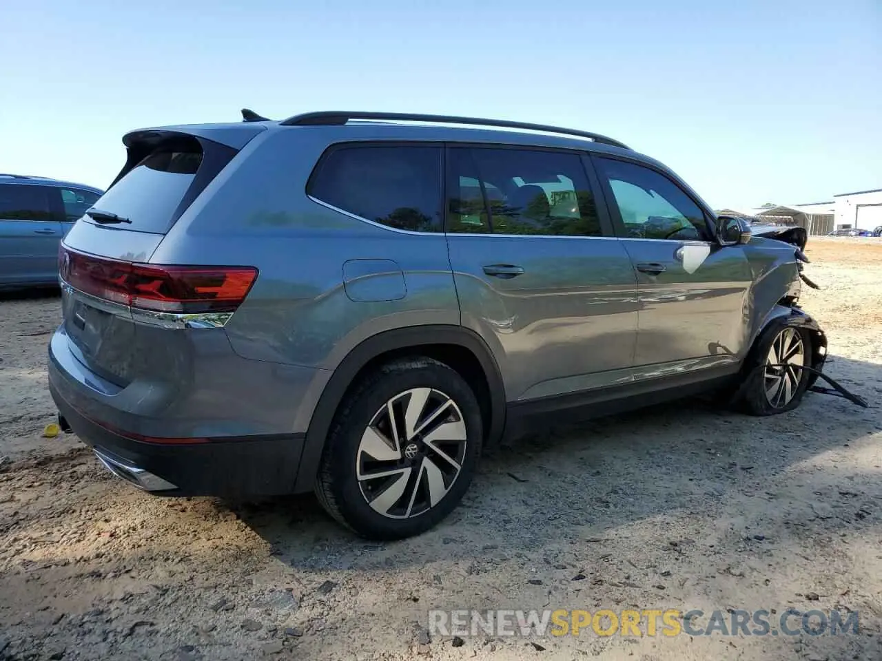3 Photograph of a damaged car 1V2JR2CA1RC598507 VOLKSWAGEN ATLAS 2024