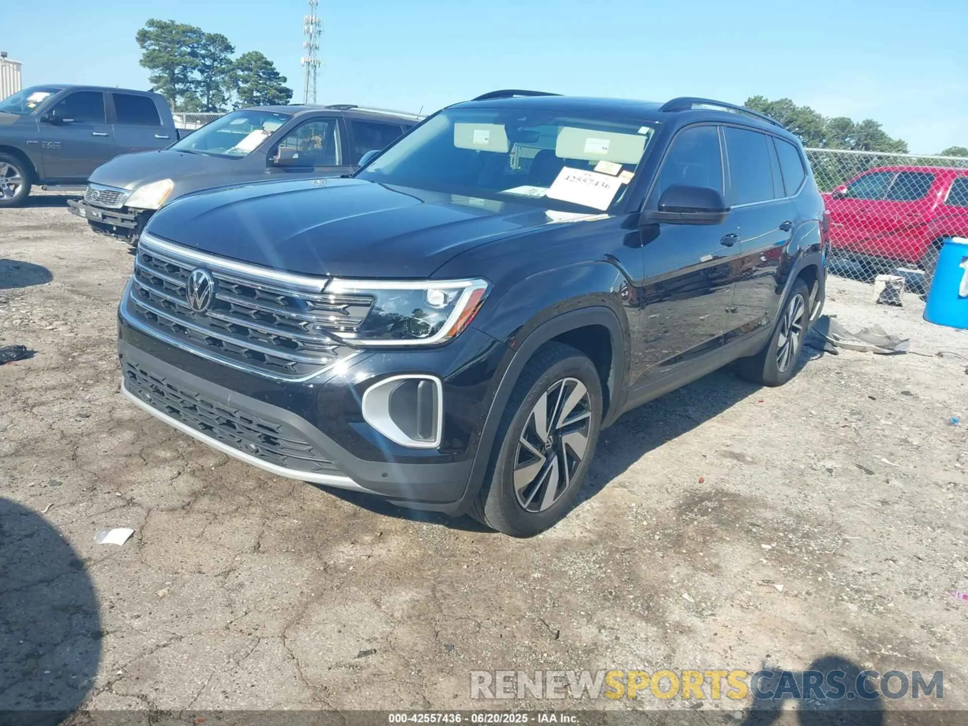 2 Photograph of a damaged car 1V2JR2CA3RC554010 VOLKSWAGEN ATLAS 2024