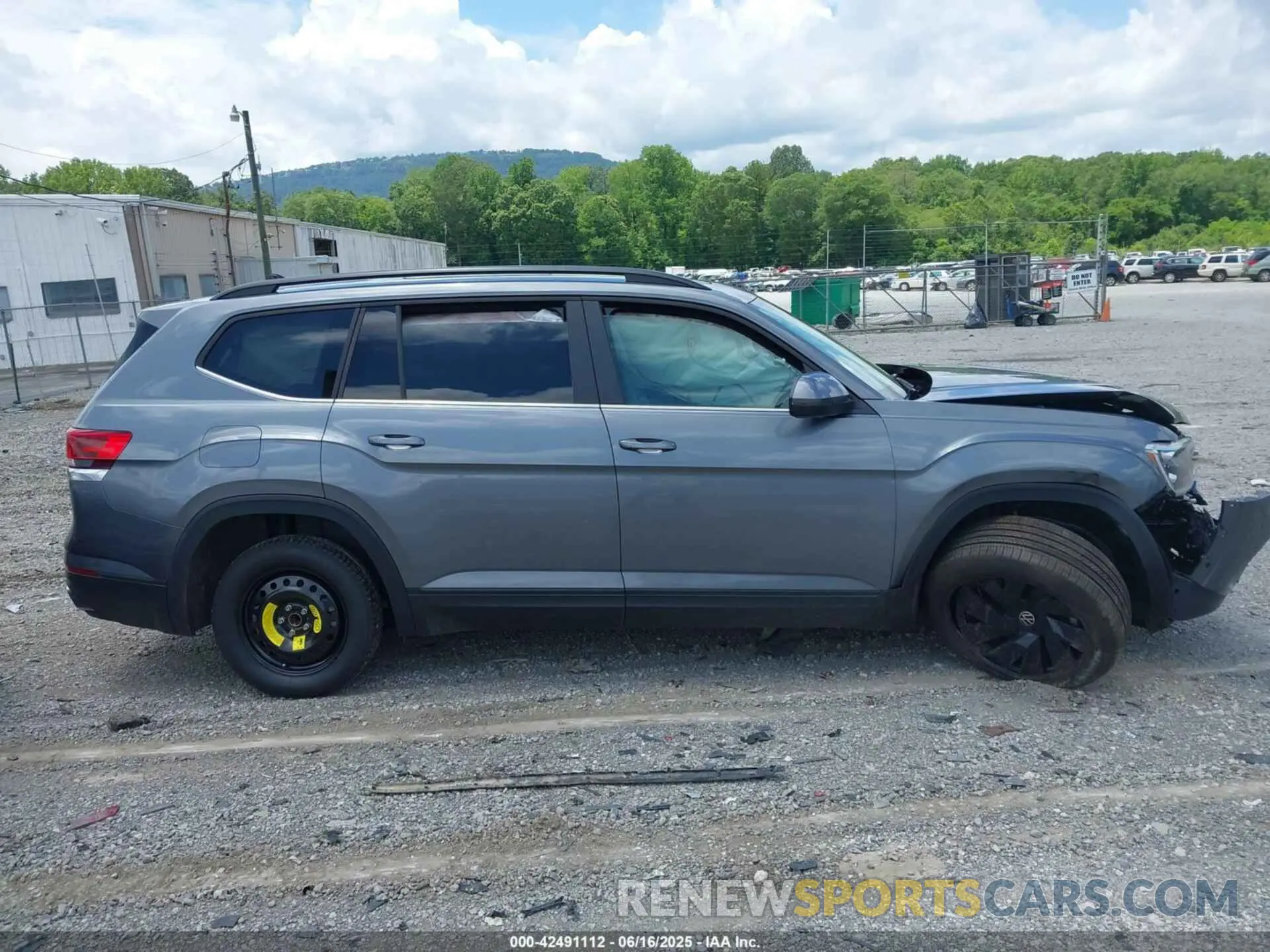 13 Photograph of a damaged car 1V2JR2CA3RC624038 VOLKSWAGEN ATLAS 2024