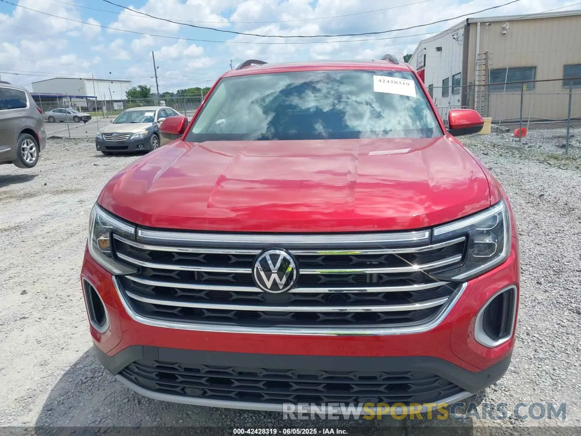 13 Photograph of a damaged car 1V2JR2CA4RC576128 VOLKSWAGEN ATLAS 2024