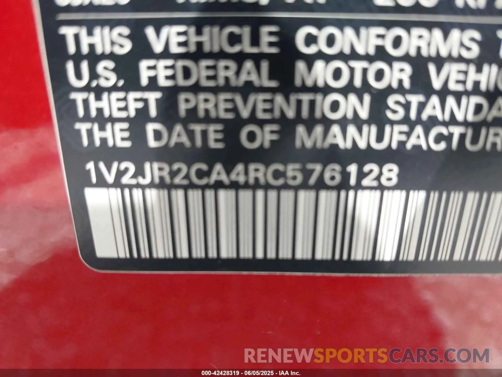 9 Photograph of a damaged car 1V2JR2CA4RC576128 VOLKSWAGEN ATLAS 2024