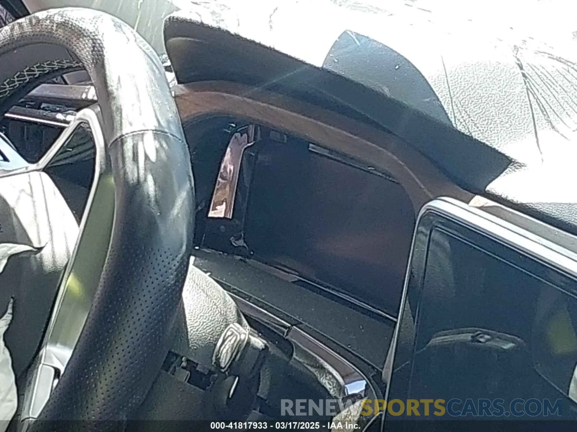 16 Photograph of a damaged car 1V2JR2CA9RC591577 VOLKSWAGEN ATLAS 2024