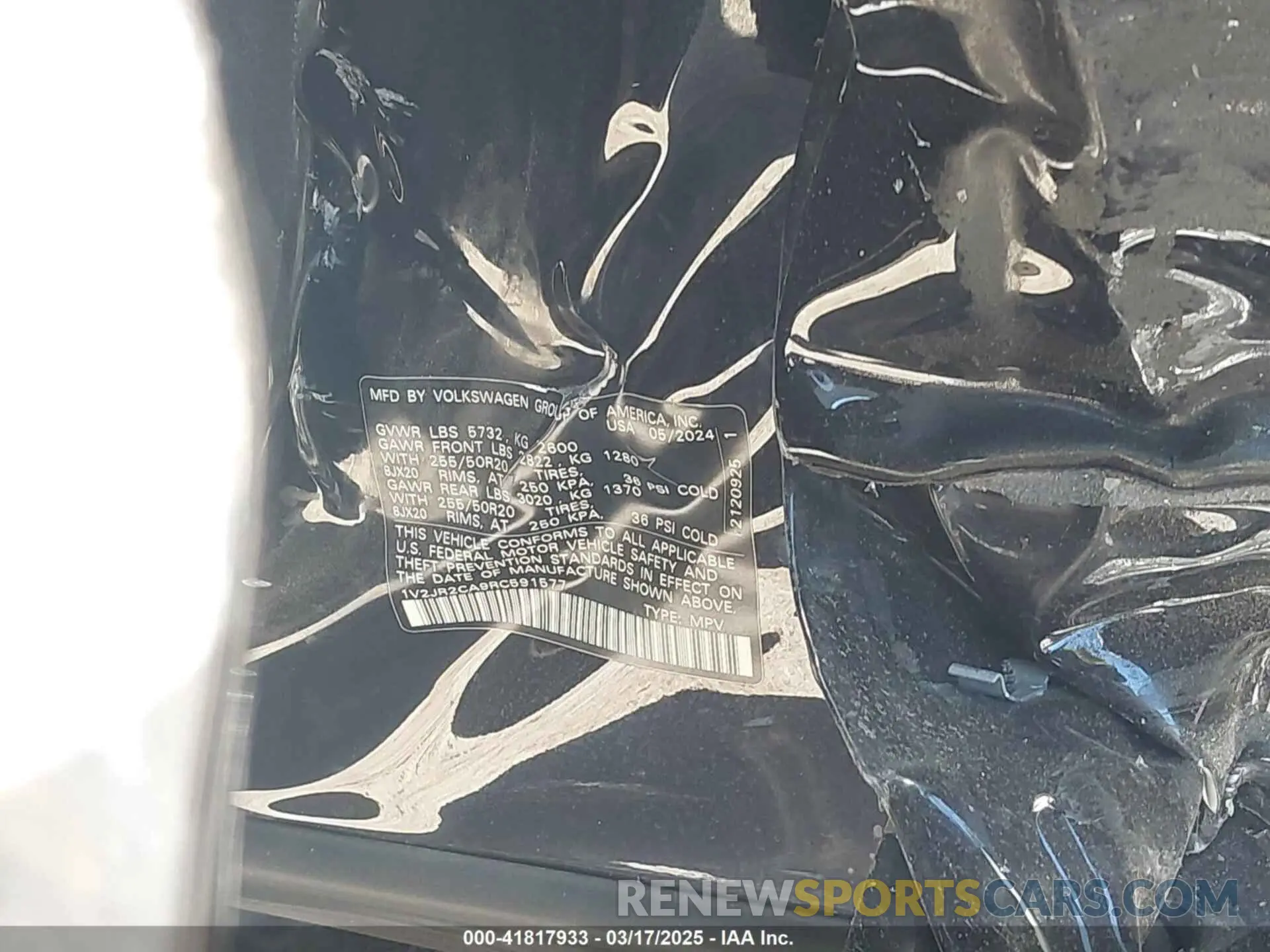 9 Photograph of a damaged car 1V2JR2CA9RC591577 VOLKSWAGEN ATLAS 2024