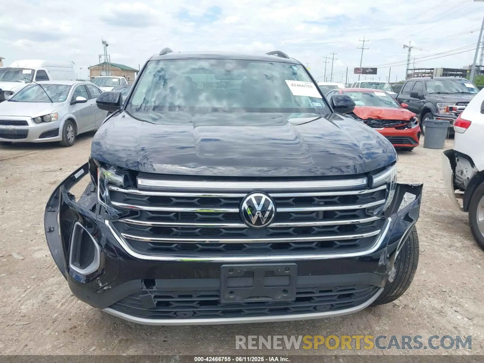 12 Photograph of a damaged car 1V2JR2CA9RC598772 VOLKSWAGEN ATLAS 2024