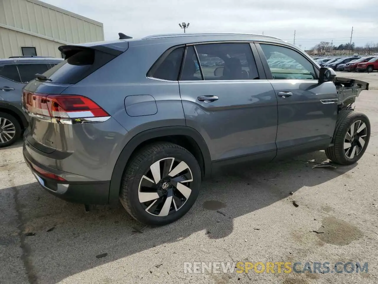 3 Photograph of a damaged car 1V2KE2CA1RC255860 VOLKSWAGEN ATLAS 2024