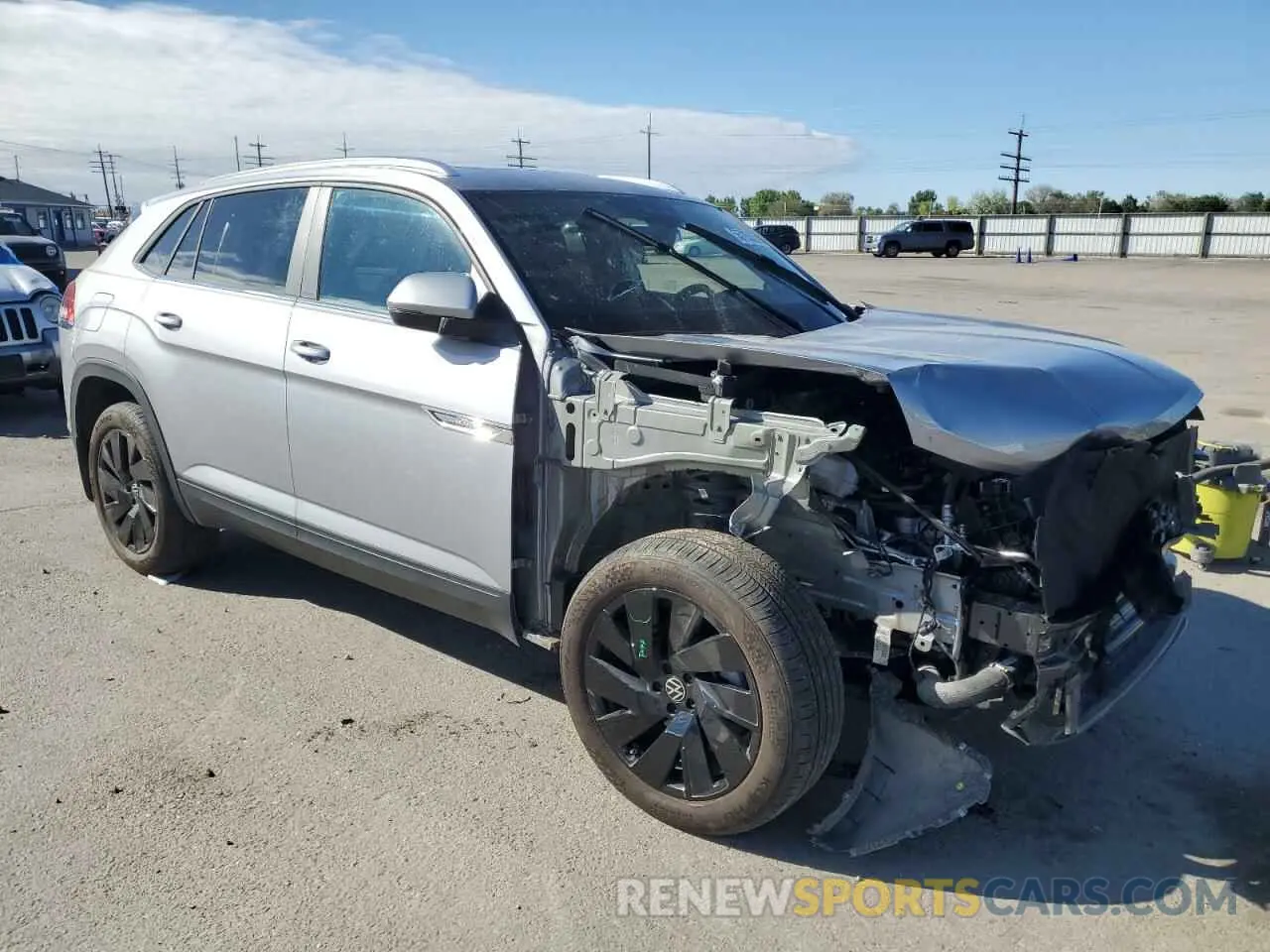 4 Photograph of a damaged car 1V2KE2CA3RC224464 VOLKSWAGEN ATLAS 2024