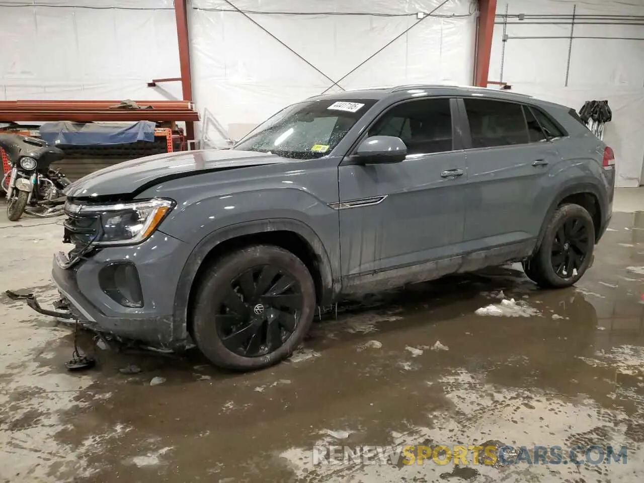 1 Photograph of a damaged car 1V2KE2CA3RC243757 VOLKSWAGEN ATLAS 2024