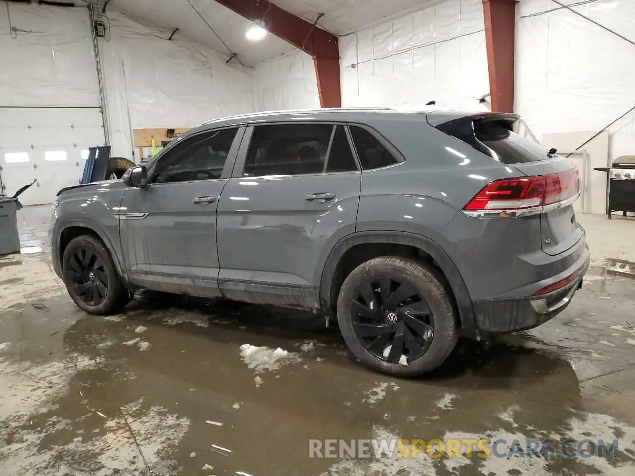 2 Photograph of a damaged car 1V2KE2CA3RC243757 VOLKSWAGEN ATLAS 2024