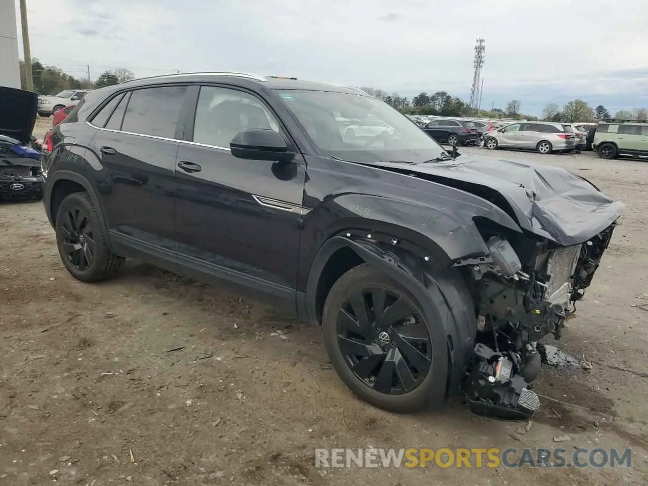 4 Photograph of a damaged car 1V2KE2CA4RC234775 VOLKSWAGEN ATLAS 2024