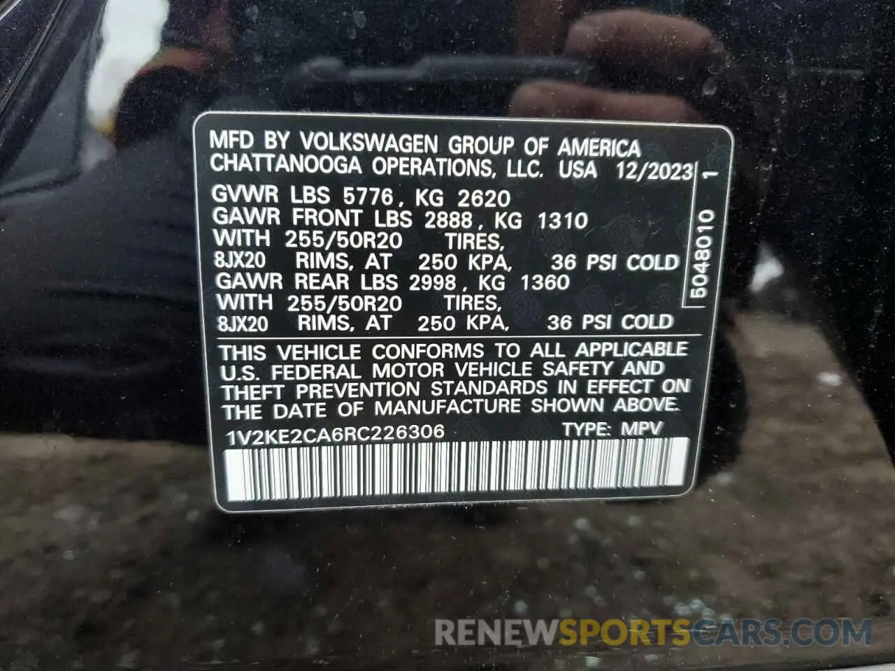 16 Photograph of a damaged car 1V2KE2CA6RC226306 VOLKSWAGEN ATLAS 2024