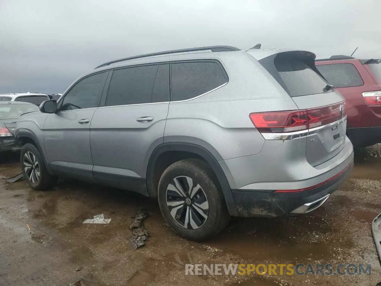 2 Photograph of a damaged car 1V2LR2CA0RC581349 VOLKSWAGEN ATLAS 2024