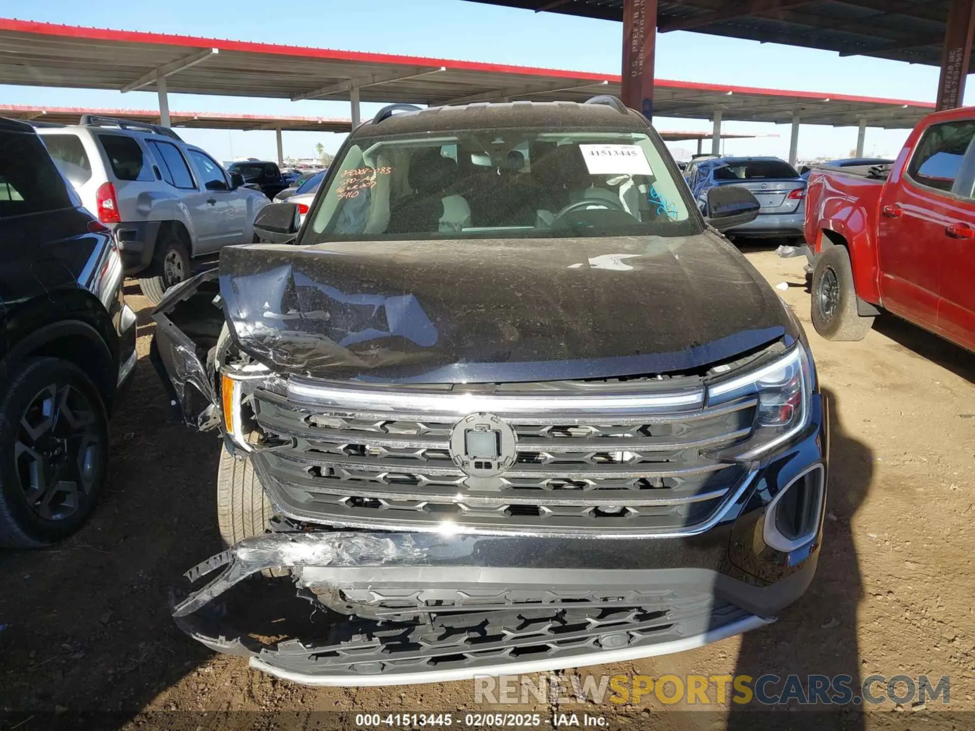 12 Photograph of a damaged car 1V2LR2CA4RC505410 VOLKSWAGEN ATLAS 2024