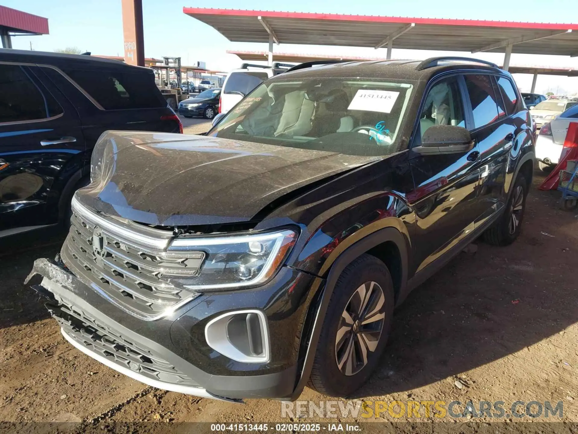 2 Photograph of a damaged car 1V2LR2CA4RC505410 VOLKSWAGEN ATLAS 2024