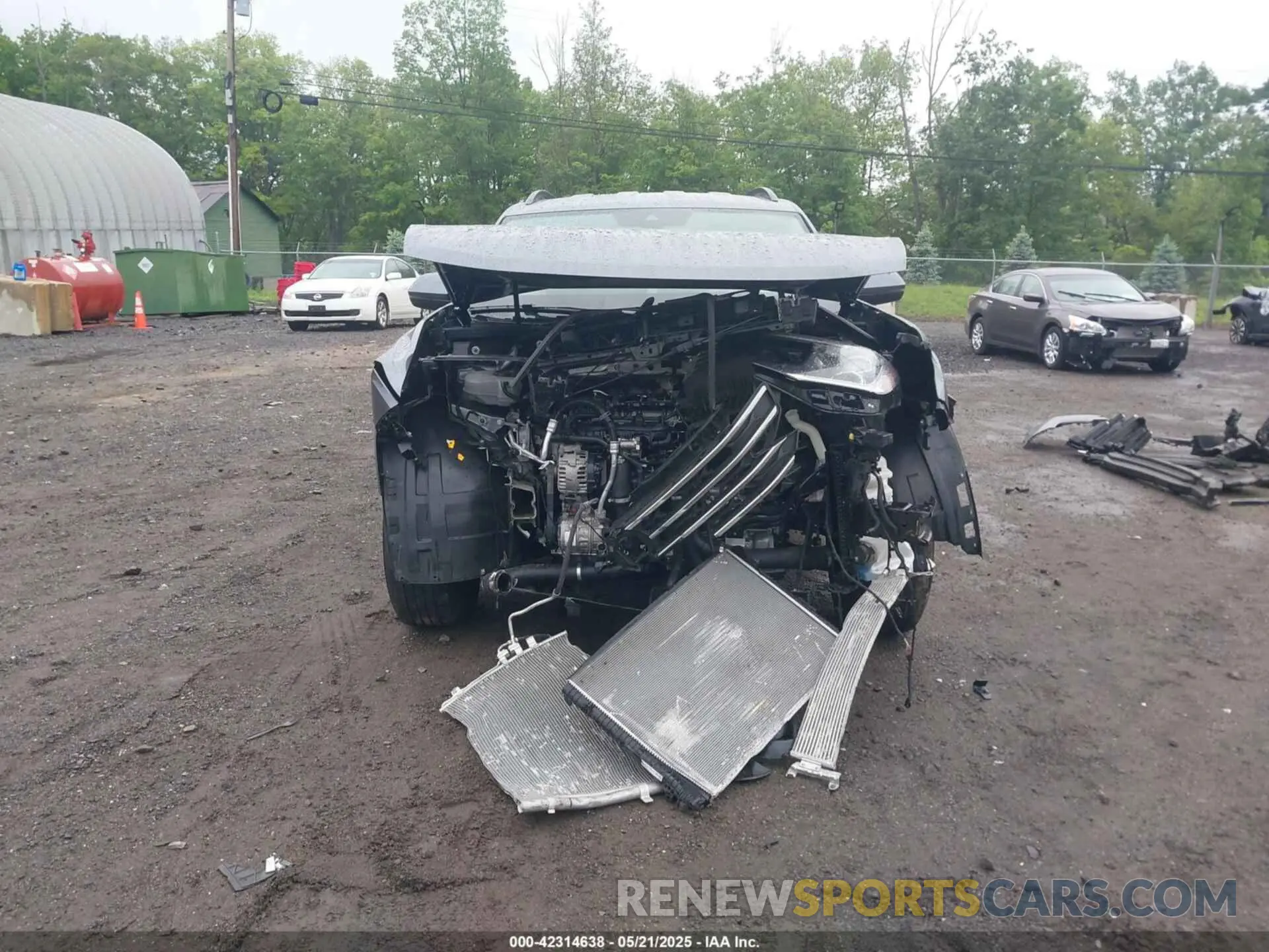 13 Photograph of a damaged car 1V2LR2CA8RC514627 VOLKSWAGEN ATLAS 2024
