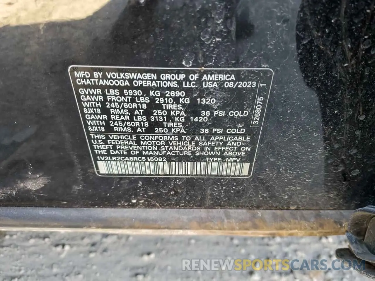 13 Photograph of a damaged car 1V2LR2CA8RC515082 VOLKSWAGEN ATLAS 2024
