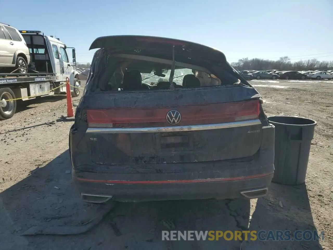 6 Photograph of a damaged car 1V2LR2CA8RC515082 VOLKSWAGEN ATLAS 2024