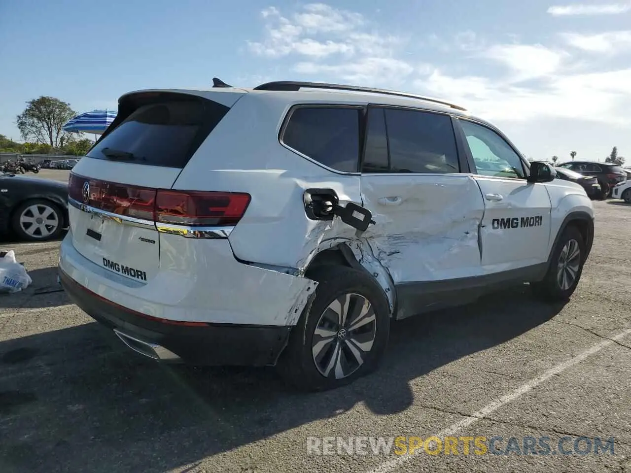 3 Photograph of a damaged car 1V2LR2CA8RC534859 VOLKSWAGEN ATLAS 2024