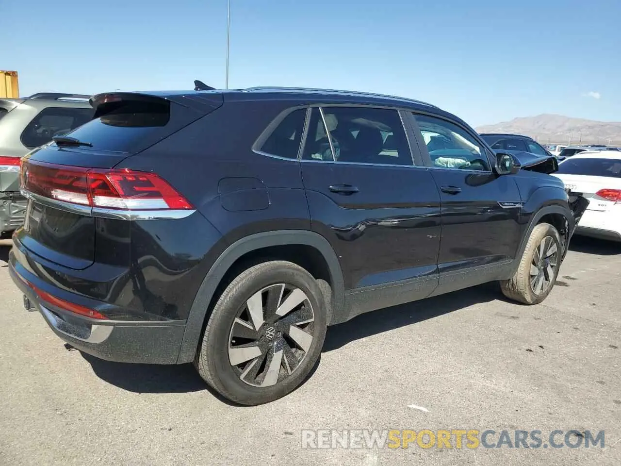 3 Photograph of a damaged car 1V2WE2CA2RC220214 VOLKSWAGEN ATLAS 2024