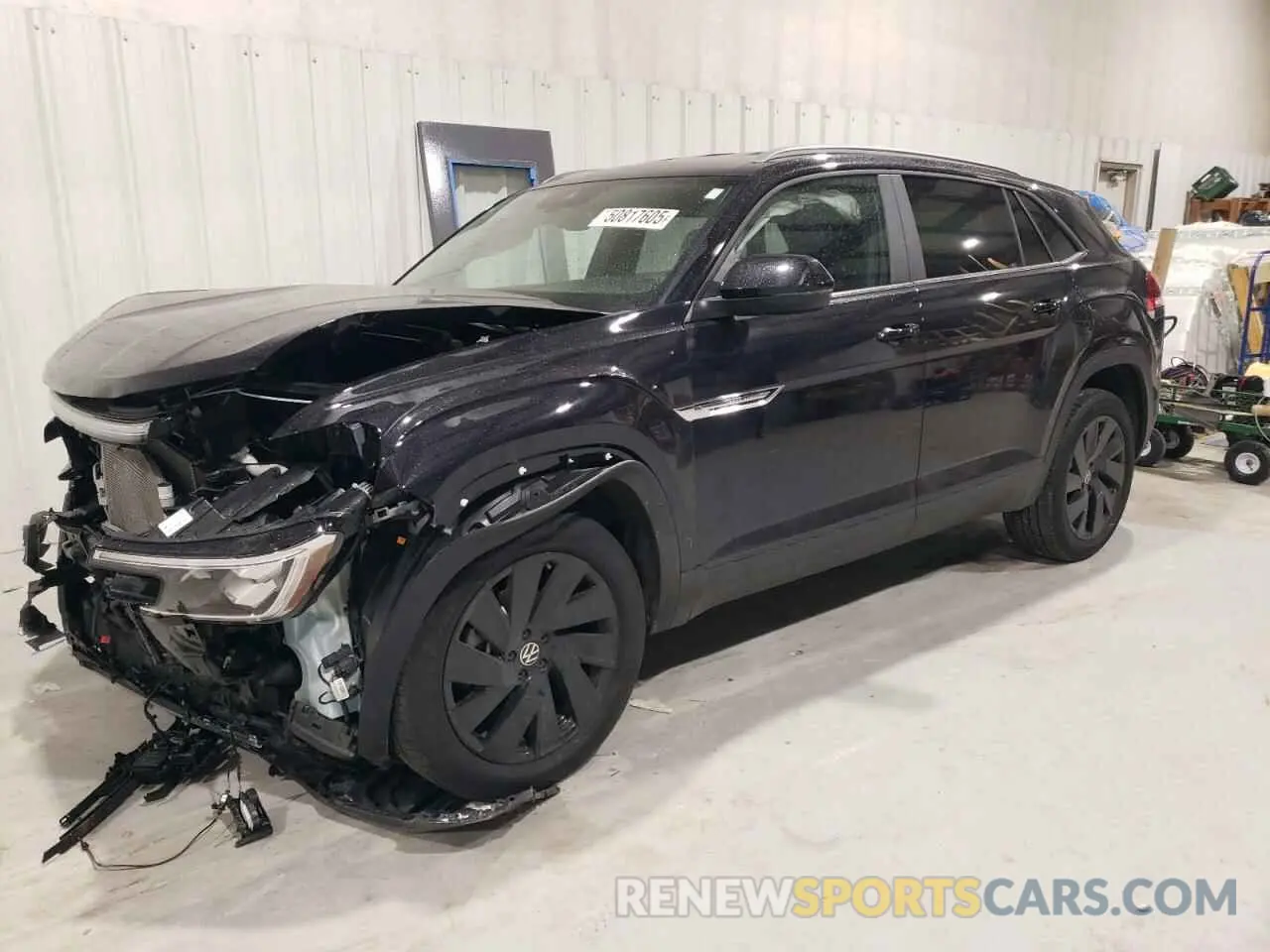 1 Photograph of a damaged car 1V2WE2CA3RC221565 VOLKSWAGEN ATLAS 2024