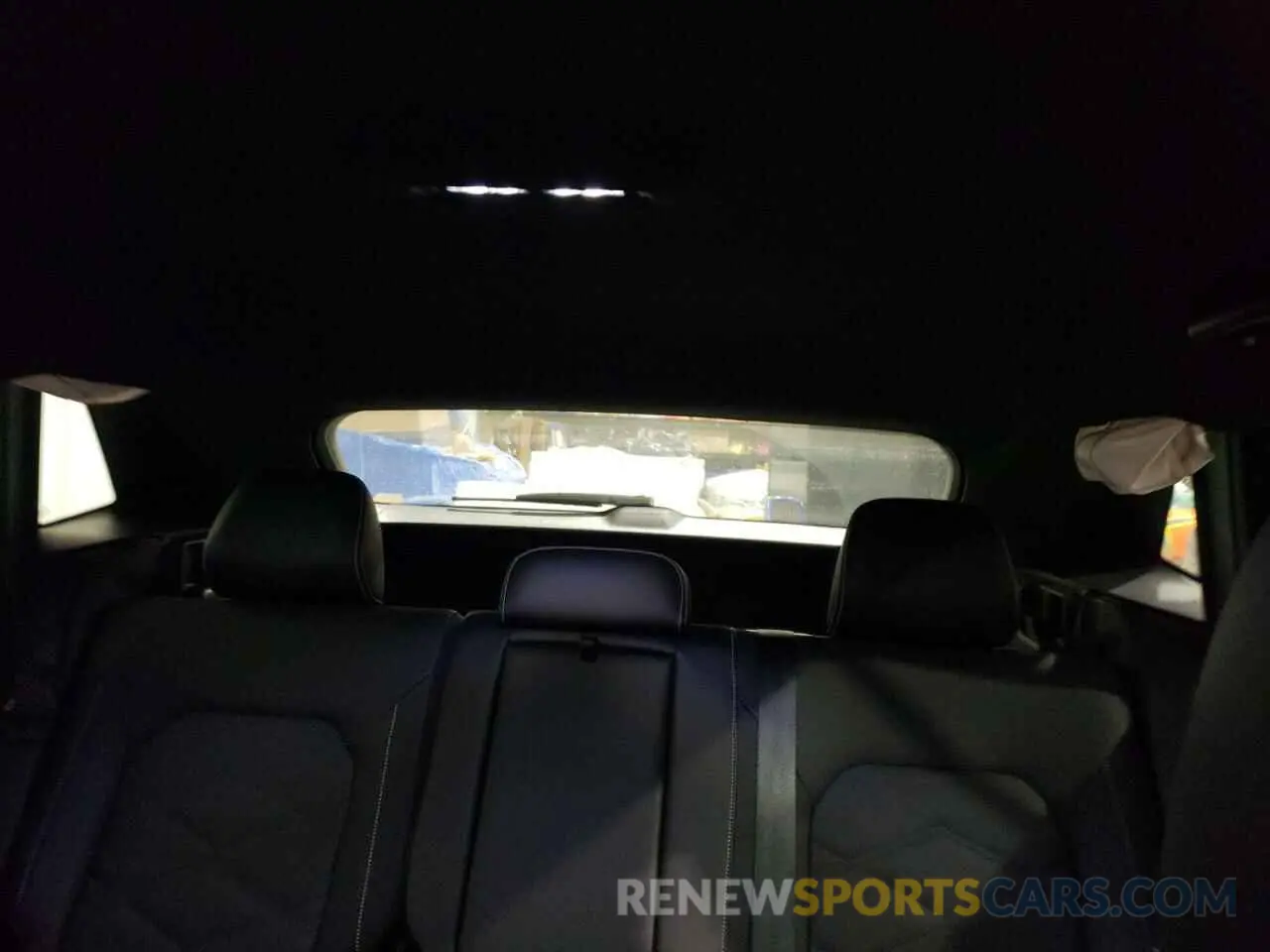 10 Photograph of a damaged car 1V2WE2CA3RC221565 VOLKSWAGEN ATLAS 2024