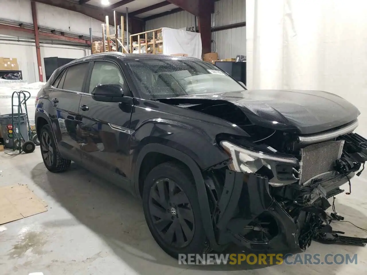 4 Photograph of a damaged car 1V2WE2CA3RC221565 VOLKSWAGEN ATLAS 2024