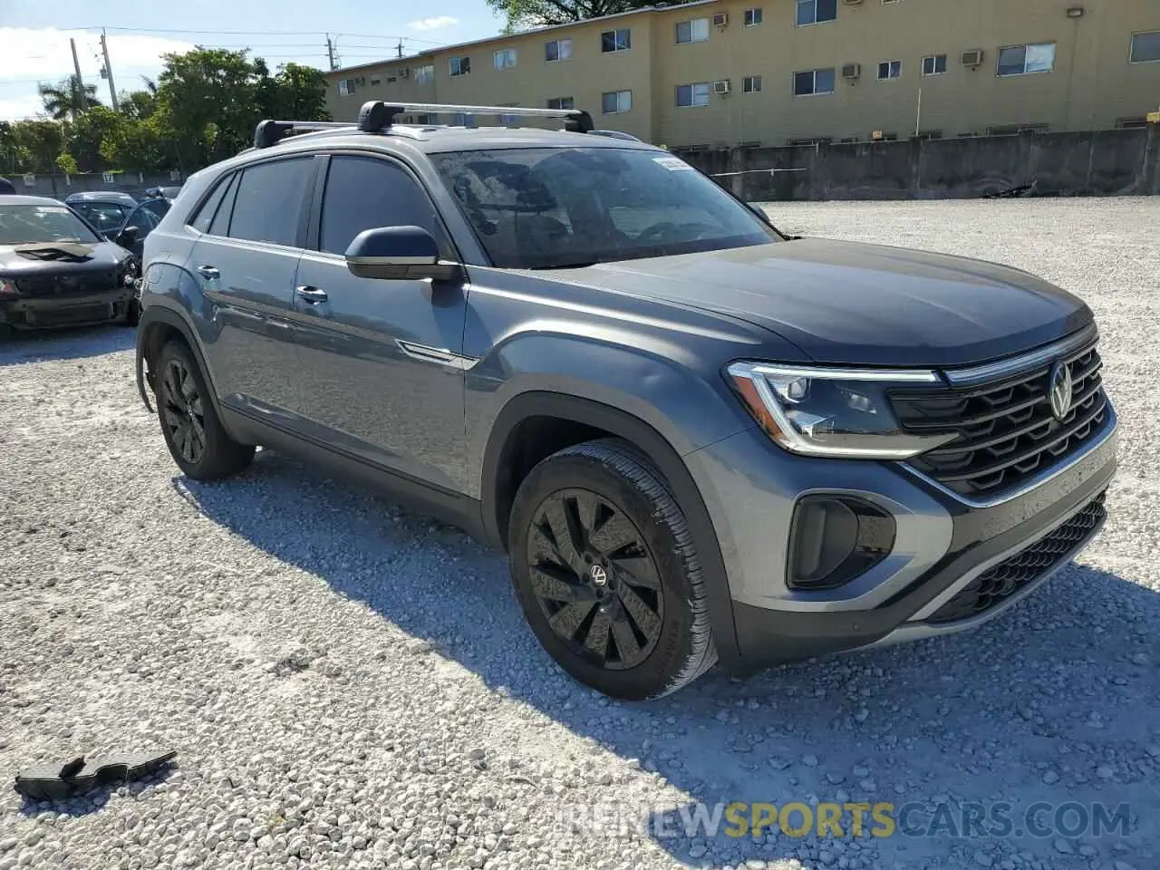 4 Photograph of a damaged car 1V2WE2CA9RC212112 VOLKSWAGEN ATLAS 2024
