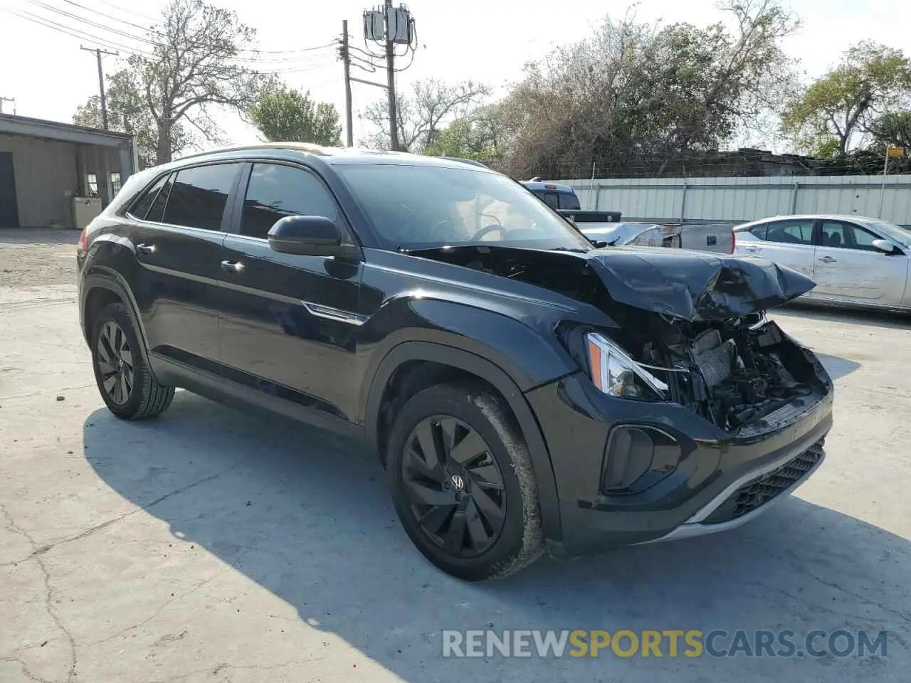 4 Photograph of a damaged car 1V2WE2CA9RC222252 VOLKSWAGEN ATLAS 2024