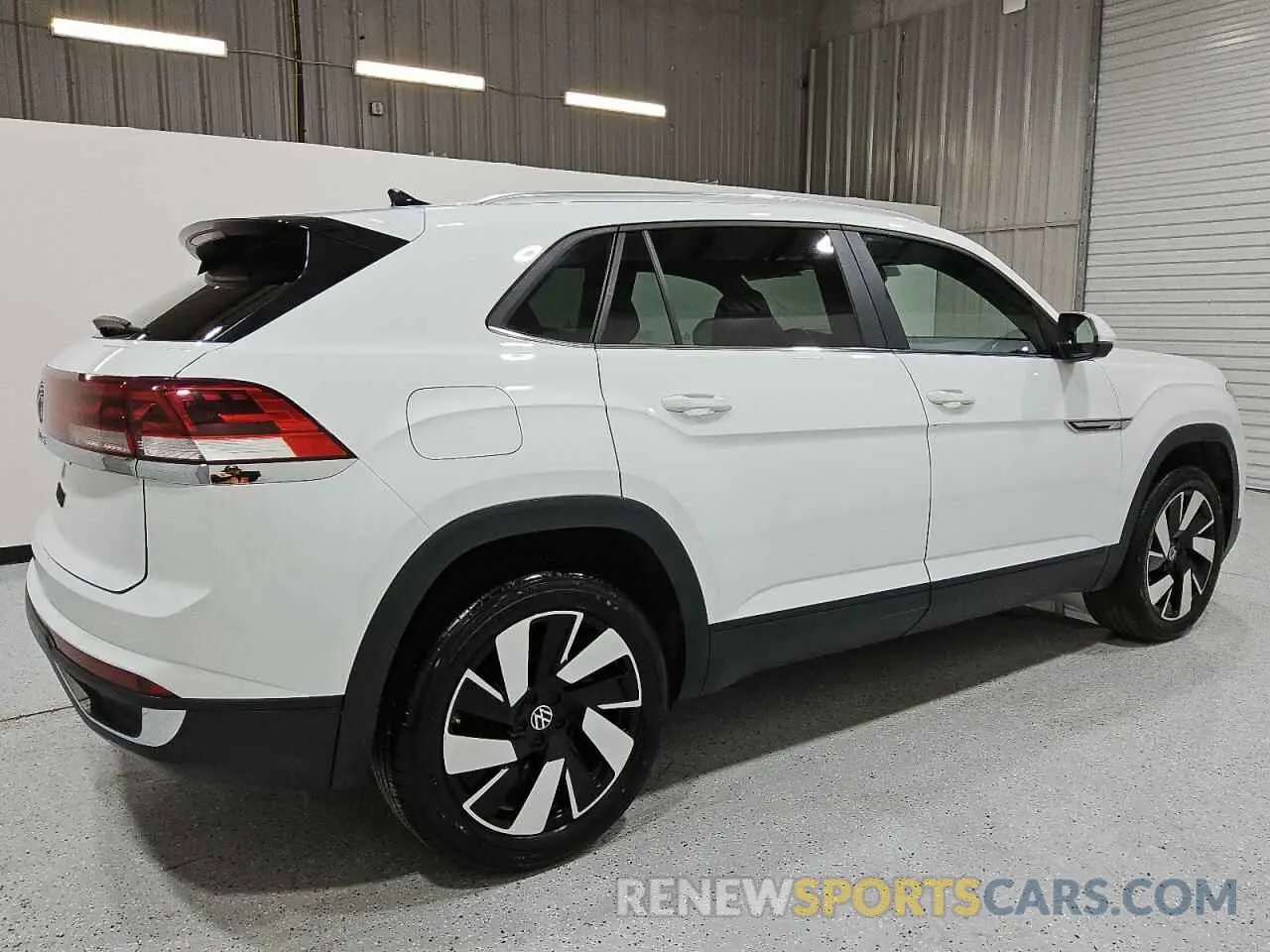 3 Photograph of a damaged car 1V2WE2CAXRC219246 VOLKSWAGEN ATLAS 2024