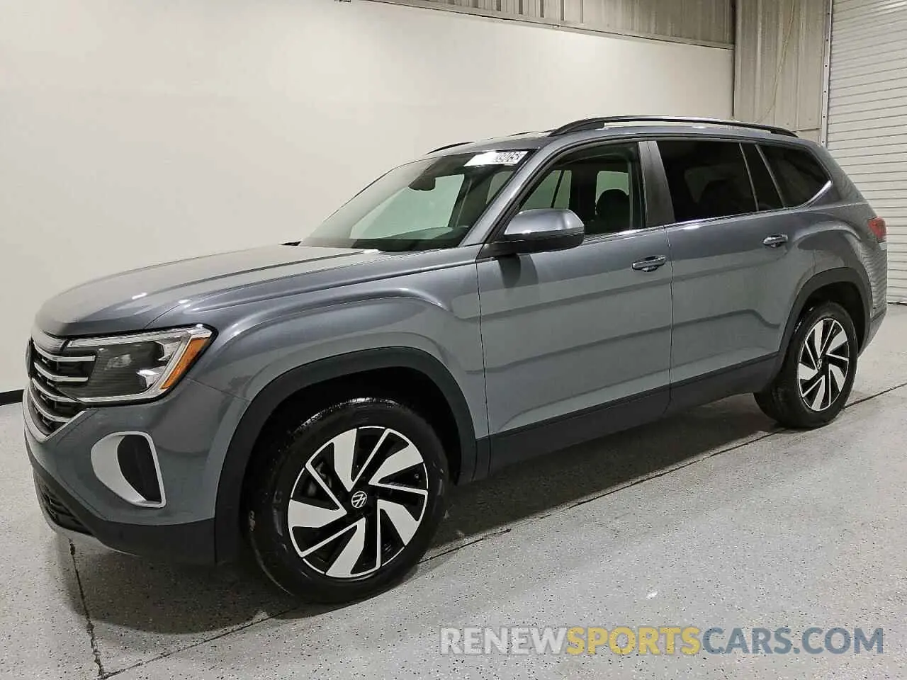1 Photograph of a damaged car 1V2WR2CA3RC534264 VOLKSWAGEN ATLAS 2024