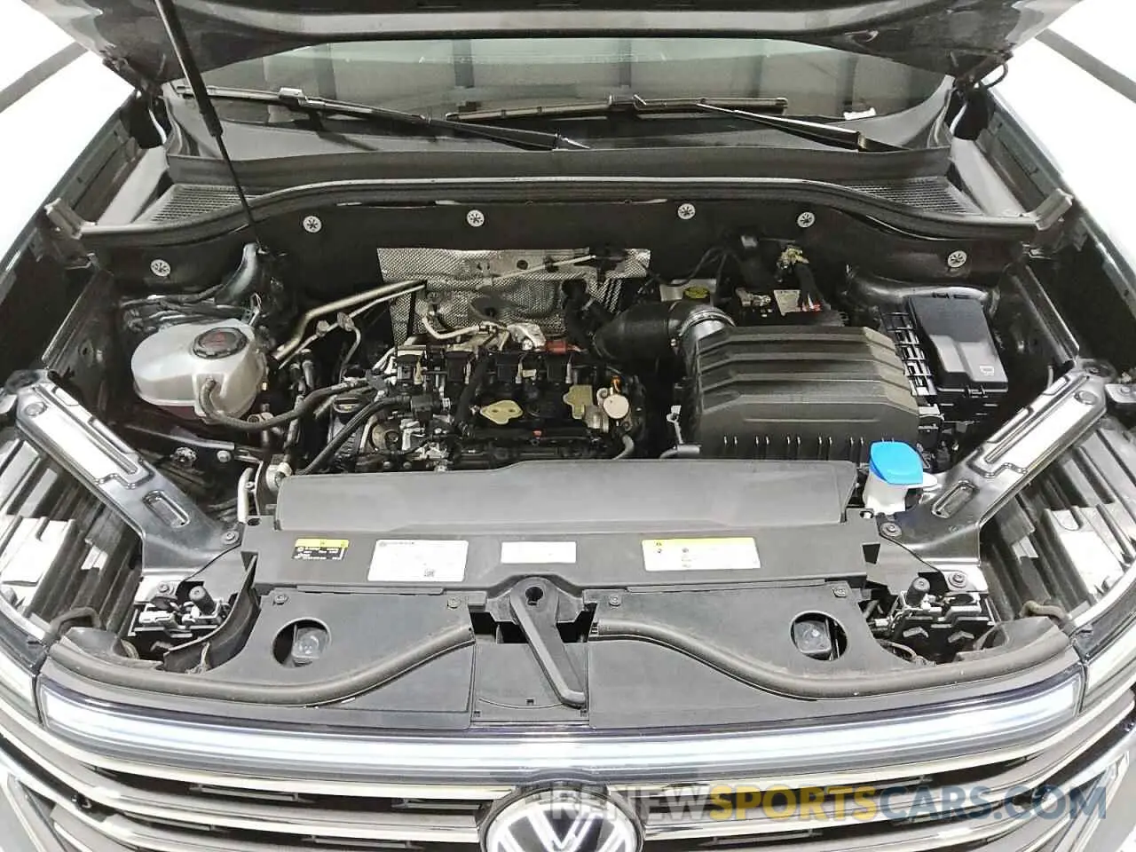 12 Photograph of a damaged car 1V2WR2CA3RC534264 VOLKSWAGEN ATLAS 2024