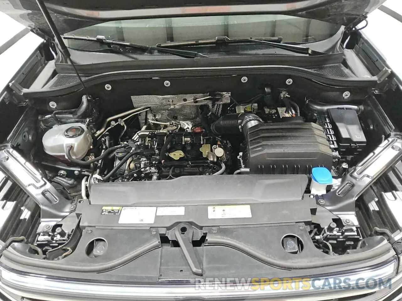 12 Photograph of a damaged car 1V2WR2CA3RC537200 VOLKSWAGEN ATLAS 2024