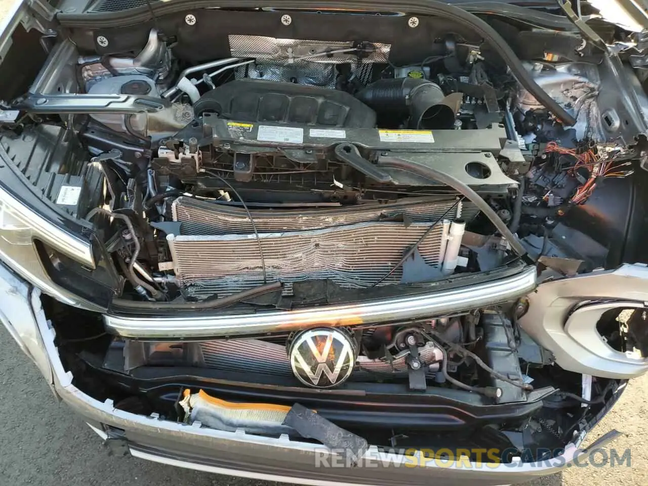 12 Photograph of a damaged car 1V2WR2CA4RC567340 VOLKSWAGEN ATLAS 2024