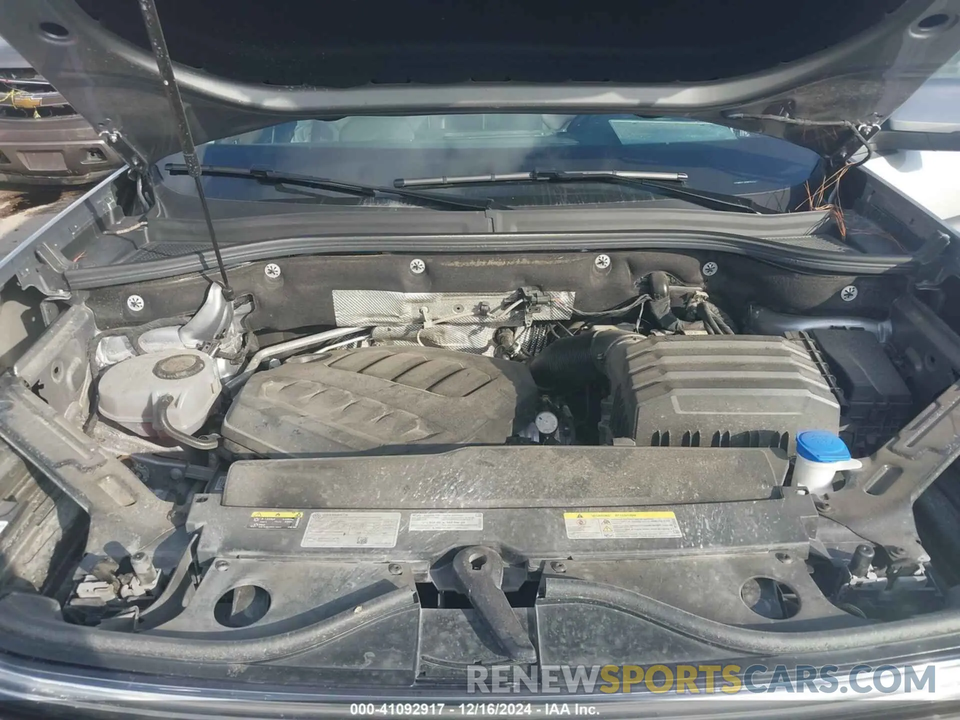 10 Photograph of a damaged car 1V2WR2CA5RC523976 VOLKSWAGEN ATLAS 2024