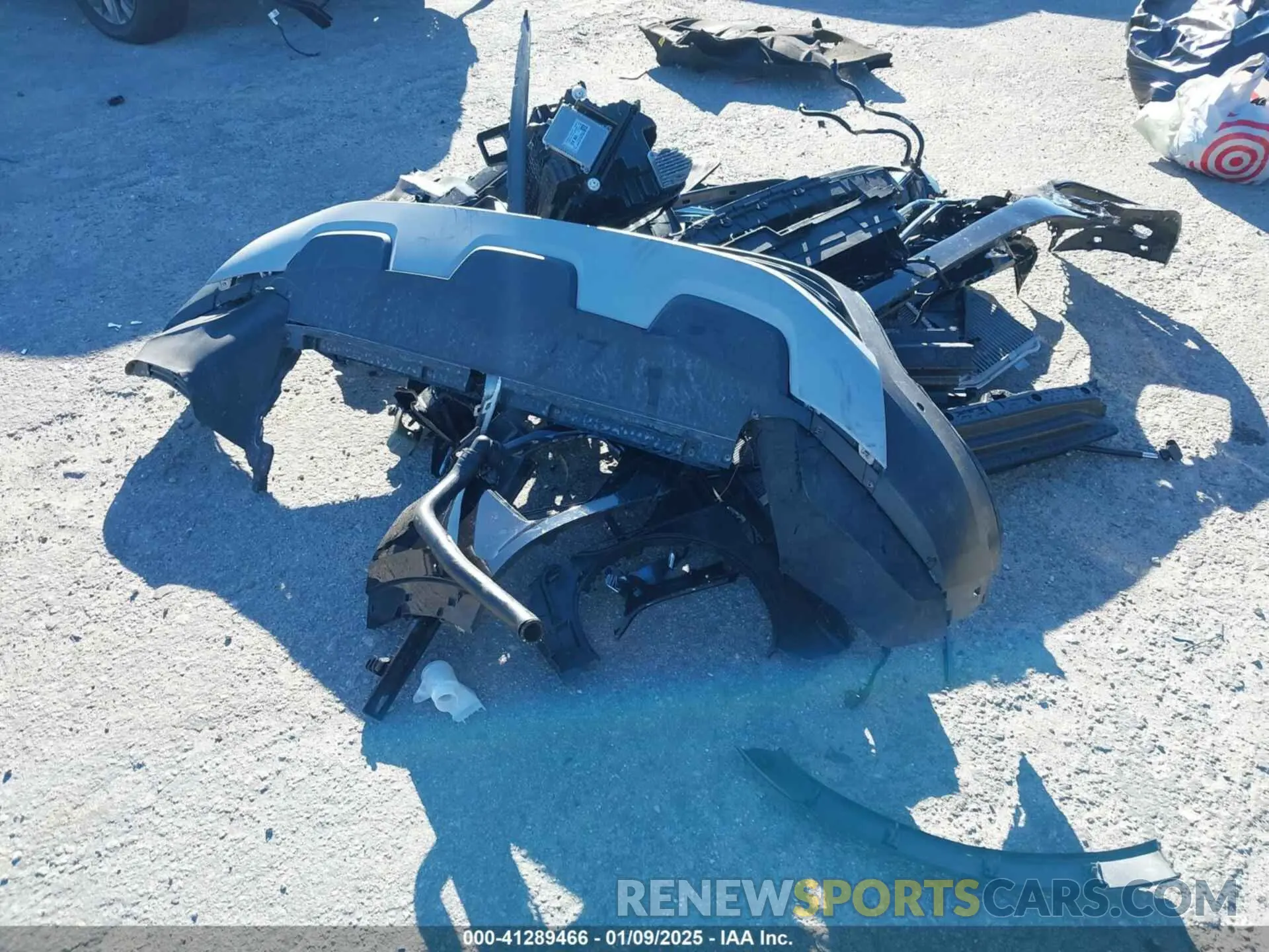 12 Photograph of a damaged car 1V2WR2CAXRC522063 VOLKSWAGEN ATLAS 2024