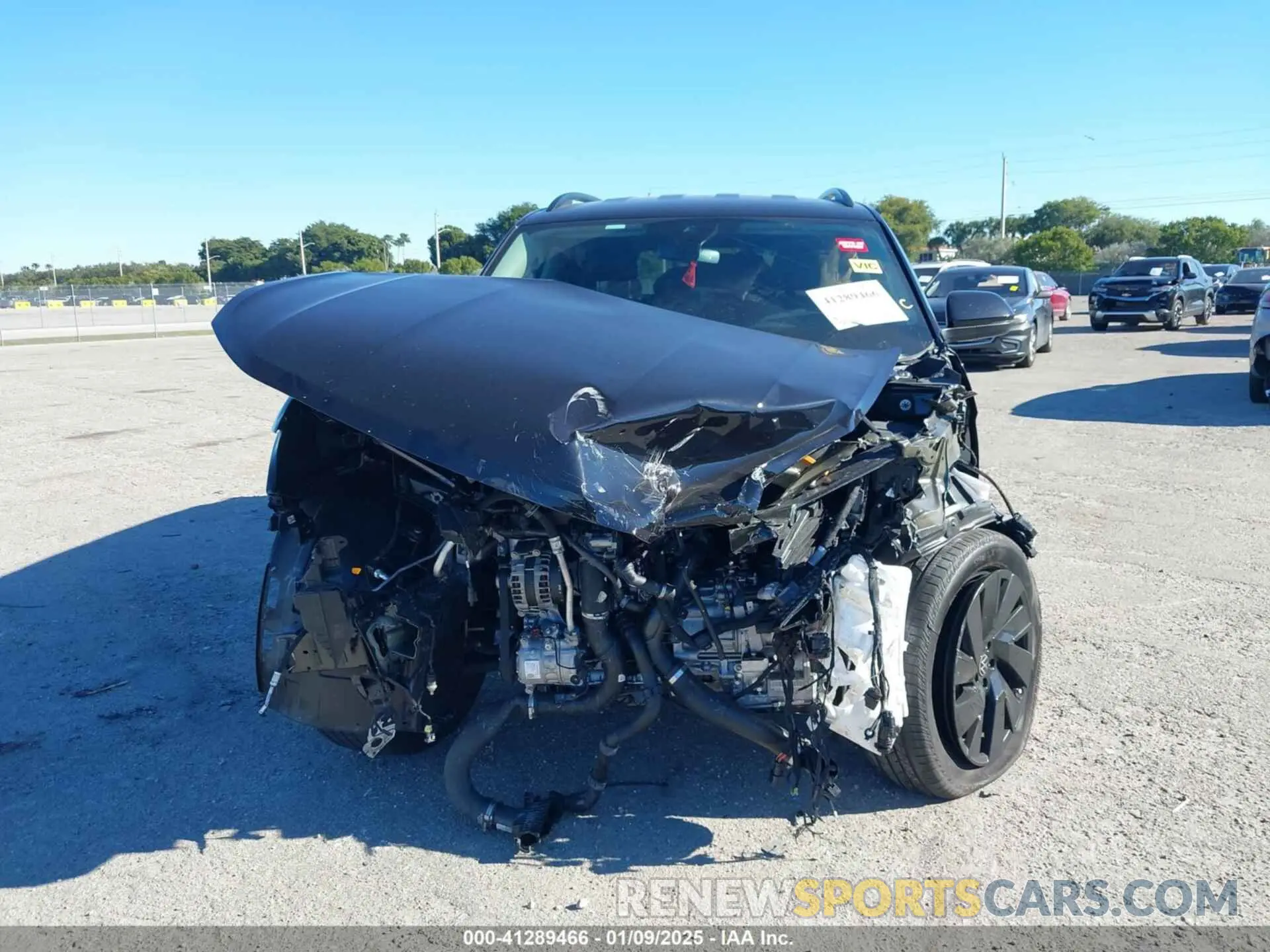 6 Photograph of a damaged car 1V2WR2CAXRC522063 VOLKSWAGEN ATLAS 2024