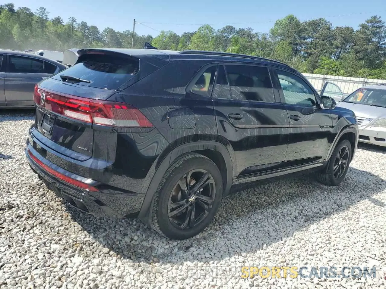 3 Photograph of a damaged car 1V2AE2CA0SC207705 VOLKSWAGEN ATLAS 2025