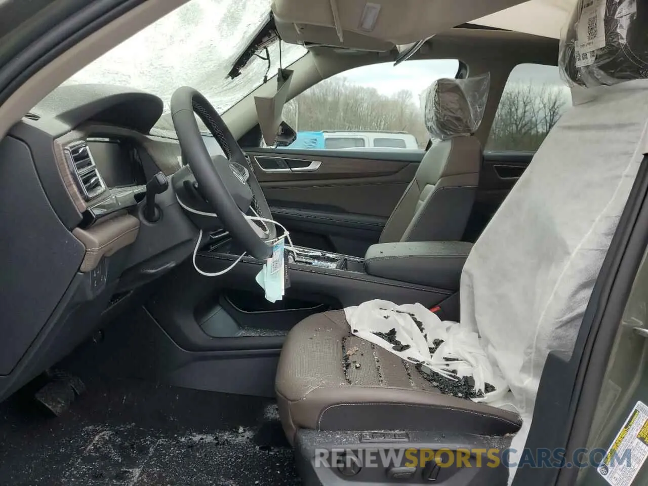 7 Photograph of a damaged car 1V2BR2CA1SC542223 VOLKSWAGEN ATLAS 2025