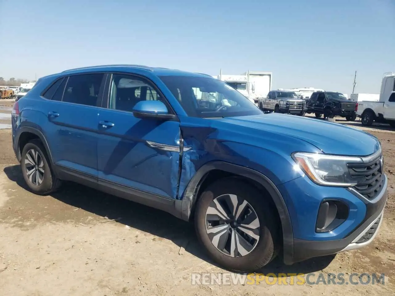 4 Photograph of a damaged car 1V2DE2CAXSC209782 VOLKSWAGEN ATLAS 2025