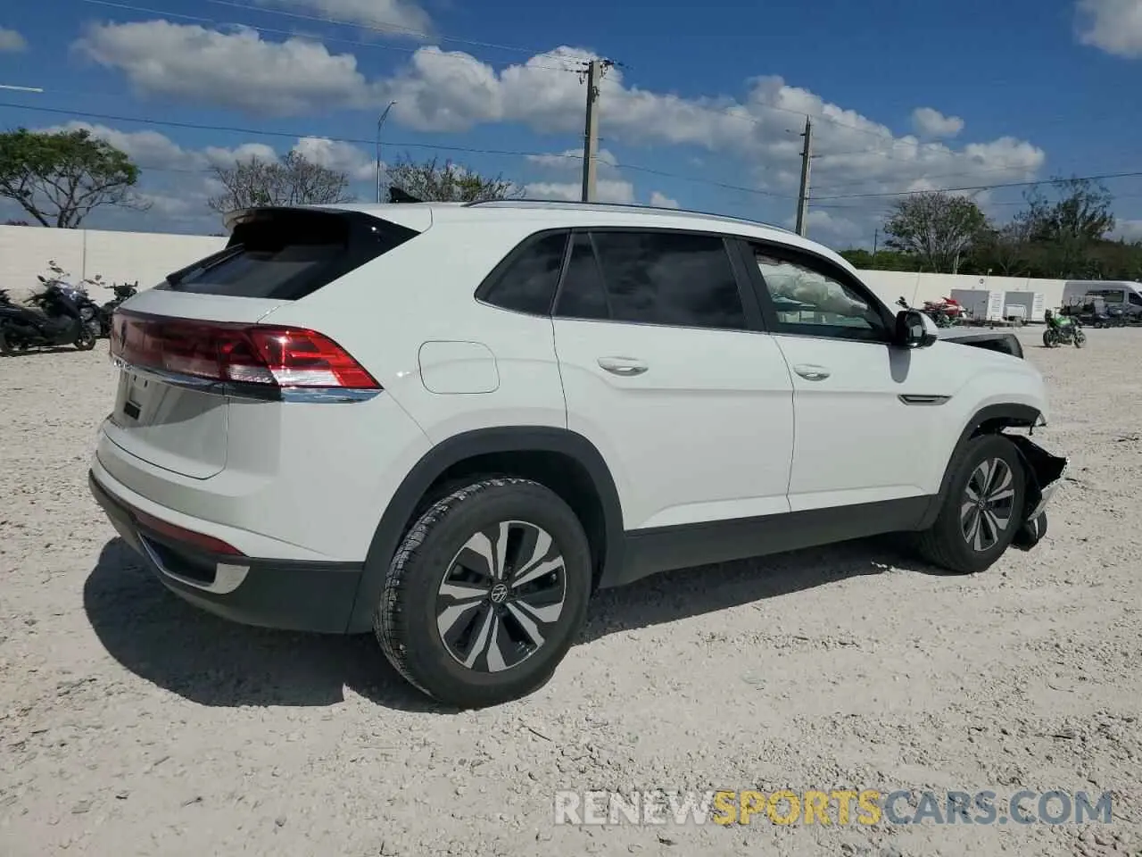 3 Photograph of a damaged car 1V2DE2CAXSC221897 VOLKSWAGEN ATLAS 2025
