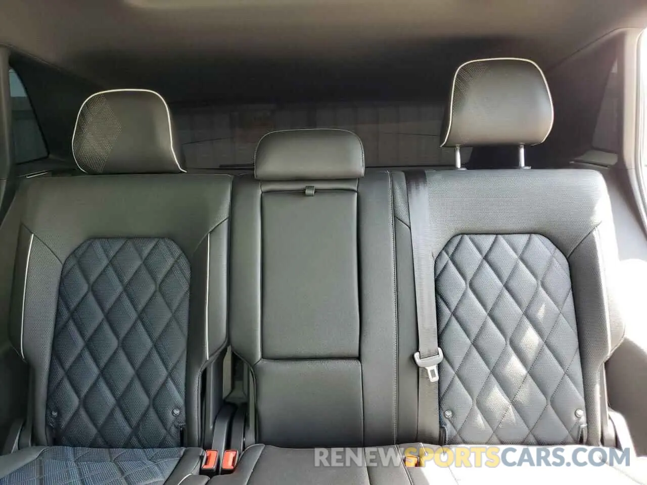10 Photograph of a damaged car 1V2FE2CA6SC216348 VOLKSWAGEN ATLAS 2025