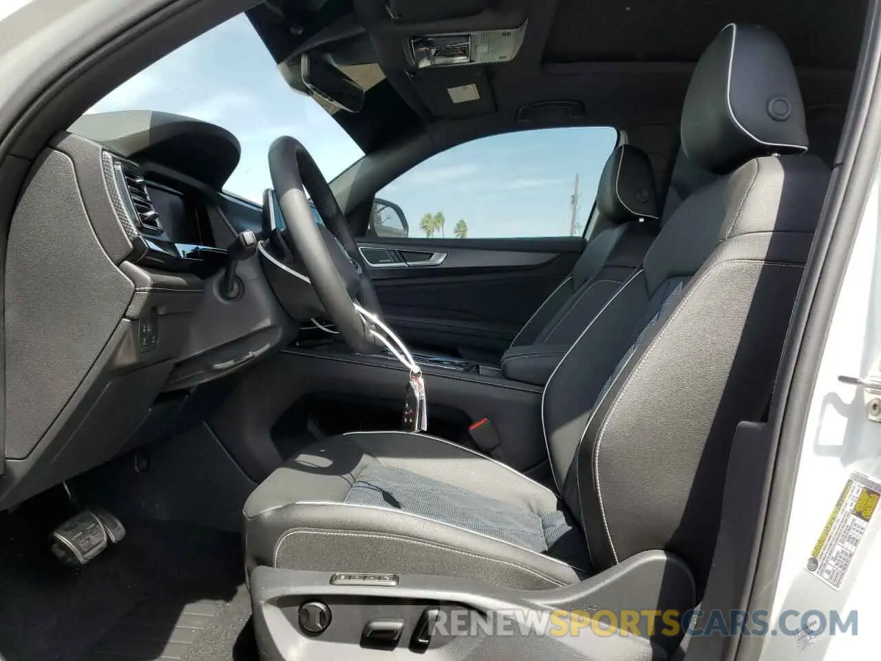 7 Photograph of a damaged car 1V2FE2CA6SC216348 VOLKSWAGEN ATLAS 2025